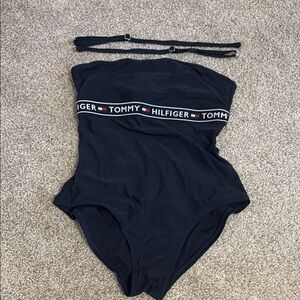 TOMMY HILFIGER ONE PIECE STRAPLESS SWIMSUIT W/ DETACHABLE STRAPS SIZE XS